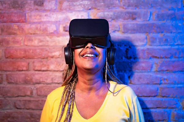 Unlocking success: benefits of virtual phone numbers for business